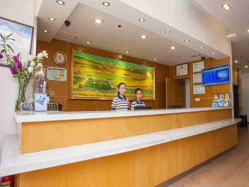 7 Days Inn Dalian Wafangdian Railway Station Exterior foto